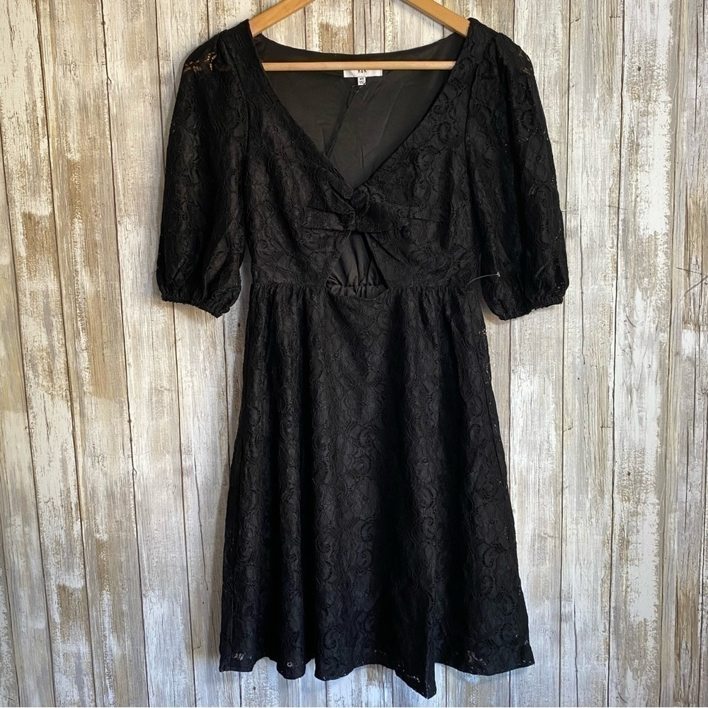 NWT NSR Black Lace Puff Sleeve Stretch Dress - Picture 1 of 6